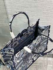 Kitlife Dior Book Tote Large Blue Multicolor Zodiac Fantastico Embroidery - 42x25x18cm - 5