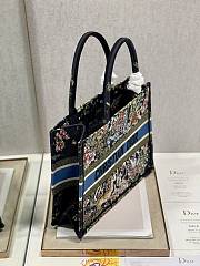 Kitlife Dior Book Tote Medium Blue D-Constellation Embroidery - 36 x 27.5 x 16.5 cm - 5