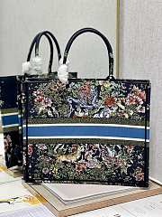 	 Kitlife Dior Book Tote Large Blue D-Constellation Embroidery - 42x35x18cm - 5