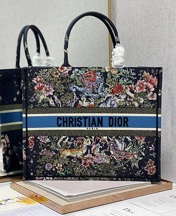 	 Kitlife Dior Book Tote Large Blue D-Constellation Embroidery - 42x35x18cm