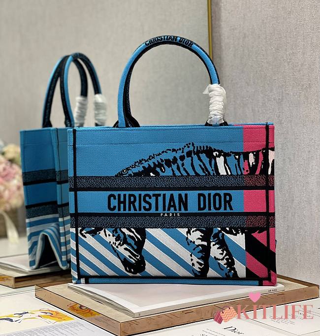 Kitlife Dior Book Tote Medium Bright Blue Pink D-Jungle Pop Embroidery - 35x28cm - 1