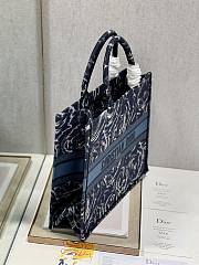 Kitlife Dior Book Tote Large Blue Dior Roses Embroidery - 42x36x18cm - 4