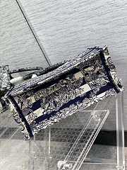 Kitlife Dior Book Tote Medium Blue Toile de Jouy Reverse Embroidery Lines - 35x28cm - 5