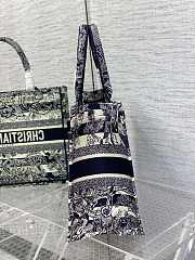 Kitlife Dior Book Tote Medium Blue Toile de Jouy Reverse Embroidery Lines - 35x28cm - 3