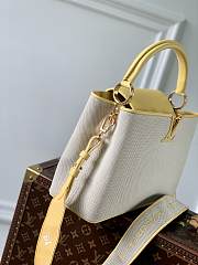 	 Kitlife Louis Vuitton Capucines MM Plume Yellow - 31.5x20x11cm - 4