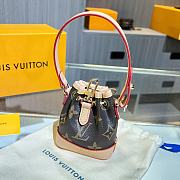 Kitlife Louis Vuitton MICRO NOÉ BAG CHARM - M00818 - 3