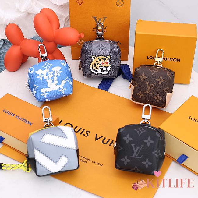 Kitlife Louis Vuitton Box Pouch Bag Charm and Belt Charm - 9x8x5cm - 1