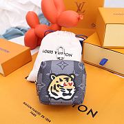 Kitlife Louis Vuitton Box Pouch Bag Charm and Belt Charm - 9x8x5cm - 3
