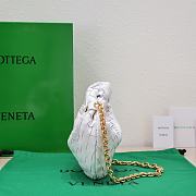 	 Kitlife Bottega Veneta Mini Jodie with chain white - 28x23x8cm - 2