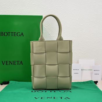 	 Kitlife Bottega Veneta Small Cassette Tote Bag Light Green - 22*16.5*5.5cm