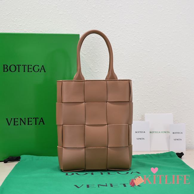 	 Kitlife Bottega Veneta Small Cassette Tote Bag Brown - 22*16.5*5.5cm - 1