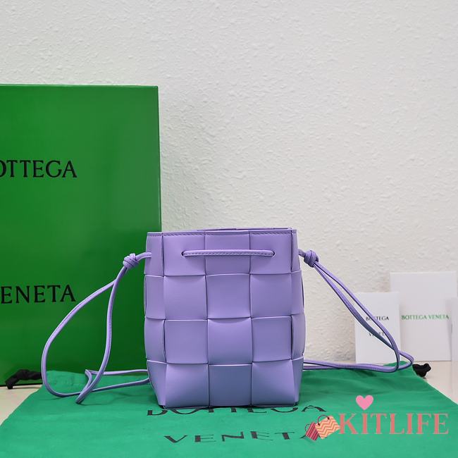 	 Kitlife Bottega Veneta Cassette Small Intrecciato Leather Bucket Wisteria Bag - 19x14x13cm - 1