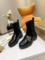 Kitlife Burberry Monogram Motif Patent Leather Chelsea Boots in Black  - 2