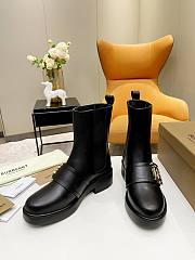 	 Kitlife Burberry Monogram Motif Brushed Leather Chelsea Boots in Black - 4