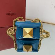 	 Kitlife Valentino ONE STUD NAPPA MICRO BAG WITH CHAIN ULTRA MARINE GREEN - 11x8x5cm - 1