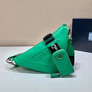 Kitlife Prada Triangle leather shoulder bag green - 1BH190 - 26x14x12 cm - 1