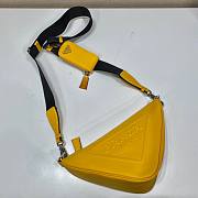 Kitlife Prada Triangle leather shoulder bag yellow - 1BH190 - 26x14x12 cm - 4
