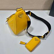 Kitlife Prada Triangle leather shoulder bag yellow - 1BH190 - 26x14x12 cm - 2