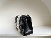 	 Kitlife Chanel Black & white timeless classic flap bag - 12 × 20 × 6 cm - 3