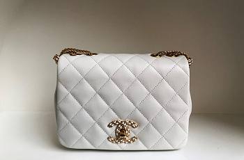 	 Kitlife Chanel Flap Bag Lambskin White - 20-15-6cm