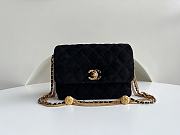 Kitlife Chanel Mini Velvet Flap Red Bag - 15 × 20 × 9 cm - 1