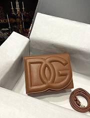 Kitlife DOLCE & GABBANA DG Logo bag with shoulder strap brown - 16x20x5.5cm - 1