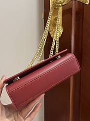 	 Kitlife Dolce & Gabbana Red DG Logo Chained Crossbody Bag - 21*13*3.5cm - 4