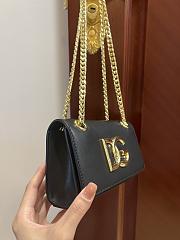 	 Kitlife Dolce & Gabbana Black DG Logo Chained Crossbody Bag - 21*13*3.5cm - 3