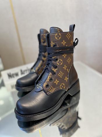 	 Kitlife Louis Vuitton METROPOLIS FLAT RANGER Monogram Brown