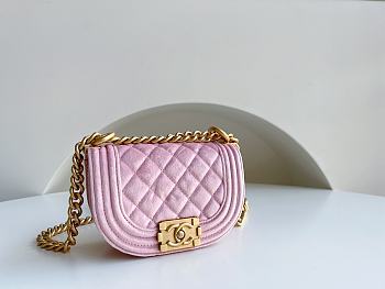 	 Kitlife Chanel SMALL BOY CHANEL MESSENGER BAG Velvet & Gold Metal Pink - 15x9.5x4.5cm