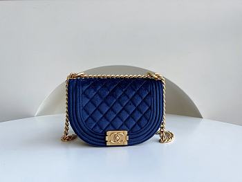 	 Kitlife Chanel BOY CHANEL MESSENGER BAG Velvet & Gold Metal Navy Blue - 12.5x18x6cm