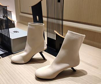 	 Kitlife Balenciaga White Elastic Ankle Boot