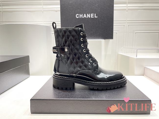 Kitlife Chanel Lace Up Combat Patent Leather Black Boots - 1