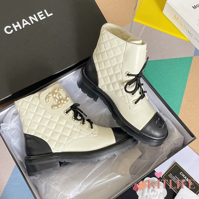 Kitlife Chanel Combat Boot Lambskin Calfskin Quilted Leather White - 1