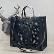 	 Kitlife Fendi Sunshine Medium Two-toned perforated leather shopper black - 35x31x17cm - 3