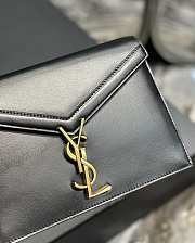 KITLIFE YSL CASSANDRA MEDIUM CHAIN BAG IN GRAIN DE POUDRE EMBOSSED BLACK LEATHER - 22x16.5x5.5cm - 4