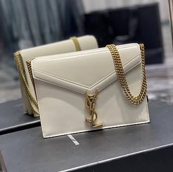 	 KITLIFE YSL CASSANDRA MEDIUM CHAIN BAG IN GRAIN DE POUDRE EMBOSSED WHITE  LEATHER - 22x16.5x5.5cm