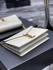 	 KITLIFE YSL CASSANDRA MEDIUM CHAIN BAG IN GRAIN DE POUDRE EMBOSSED WHITE  LEATHER - 22x16.5x5.5cm - 3