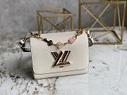 Kitlife Louis Vuitton Twist PM Quartz White - M20840 - 19 x 15 x 9 cm - 4