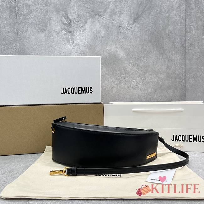 Kitlife Jacquemus Le Bomba logo-plaque black leather shoulder bag - 35x9x6cm - 1