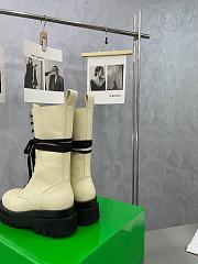Kitlife Bottega Veneta Lug Laced Up Boots Beige Calfskin Leather - 2