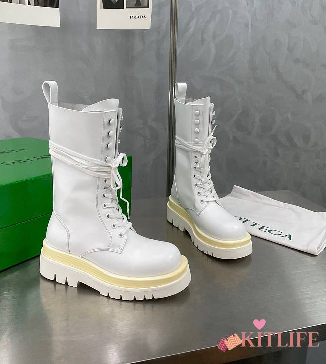 	 Kitlife Bottega Veneta Lug Laced Up Boots White Calfskin Leather - 1