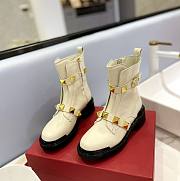 Kitlife Valentino Garavani Roman Stud leather white boots - 1