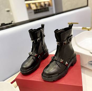 Kitlife Valentino Garavani Roman Stud leather black silver boots