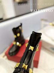 Kitlife Valentino Garavani Roman Stud leather black gold boots - 5