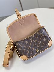 Kitlife Louis Vuitton DIANE Monogram and shearling - M46317 - 24 x 15 x 9 cm - 4
