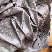 	 Kitlife Louis Vuitton Grey Monogram Silk/Wool Shawl Scarf - 140x140xcm - 2