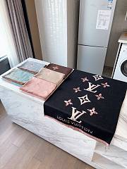 Kitlife Louis Vuitton cashmere Monogram pattern  - 1
