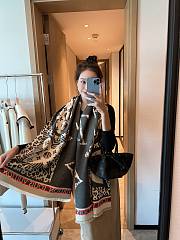 Kitlife Louis Vuitton cashmere Monogram pattern  - 2