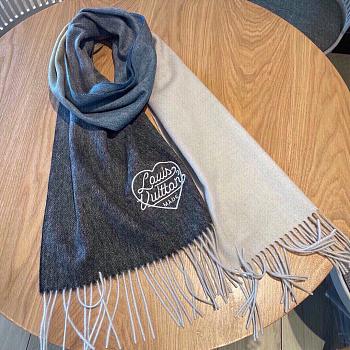 Kitlife Louis Vuitton Grey Cashmere Scarf - 35 x 180cm